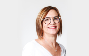 אורית קניגסברג, סמנכ"לית בכירה וראשת חטיבת הדאטה בקבוצת יעל.