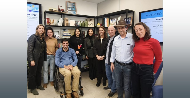 הצוות המוביל את מיזם ה-STEM בגליל המערבי. רם שמואלי, הפרויקטור, שני מימין.