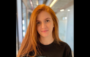 יאנה סיון, דירקטורית פיתוח באפריל.