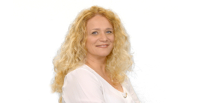 לי-מור נבון, מנכ"לית איי-קונדאקט מקבוצת יוניטסק, זרוע התוכנה והדיגיטל של קבוצת אמת.