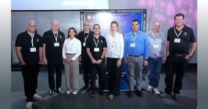 נציגי חברת מוטורולה סולושנס בכנס ICS CyberSec¹⁰ 2026.