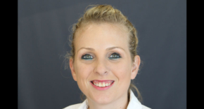 רותם דולב, שותפה ו-Transformation Leader AI בדלויט ישראל.