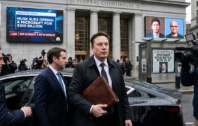 תובע את מיקרוסופט ו-OpenAI במאות מיליארדי דולרים. אילון מאסק.