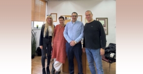 יפית זיגמן, InterSystems; ד"ר מורית בארי, מנכ"לית בית החולים אלי"ן; תני פרנקל, InterSystems; אריה מלמד יקל, Deputy Director General ו-Strategic Planning באלי"ן.