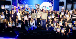 עובדי ה-IT של הכללית, בראשות המנמ"ר, אבי עטיה, מקבלים את תואר אלוף האלופים בטקס מצטייני המחשוב IT Awards של אנשים ומחשבים.