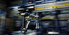 הרובוט בלו ג'יי של אמזון.