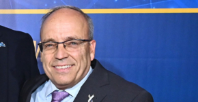 אברהם נובוגרוצקי, נשיא התאחדות התעשיינים.