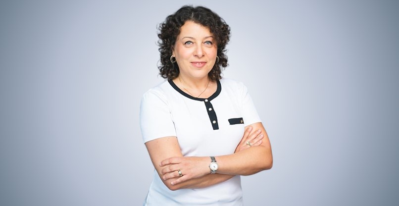 מרינה רישר, מנהלת מוצר בכירה לפתרונות Voice AI למגזר הציבורי בחברת אודיוקודס.