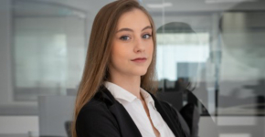 יוליה סיטניק, אחראית על הצלחת לקוח בריל נאמברס.