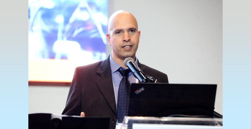 יוסי עפרוני, מנכ"ל גיב סולושנס.