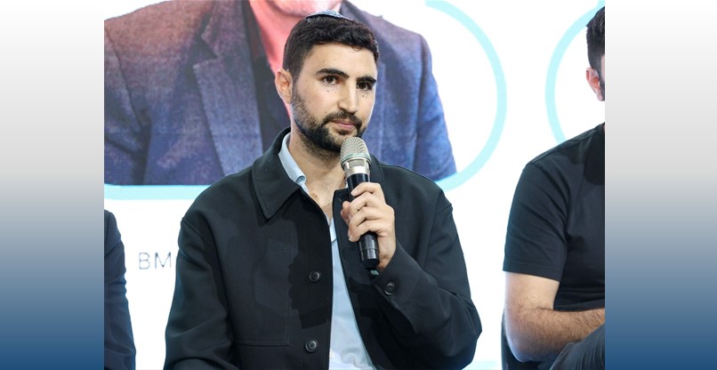 אשר קנינו, מייסד ומנכ"ל סאמיט.