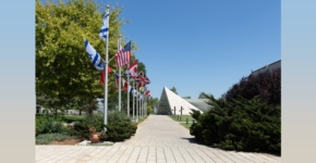 מגייסת למפעל בנוף הגליל. UCT ישראל.