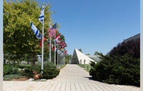 מגייסת למפעל בנוף הגליל. UCT ישראל.