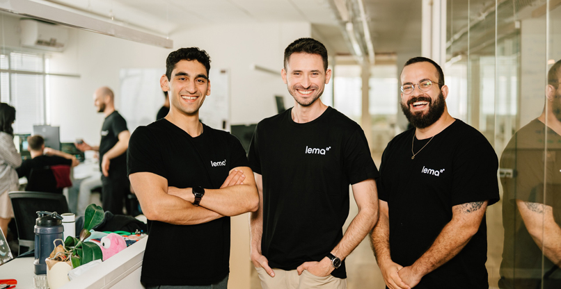 מייסדי למה AI. מימין: תומר רויזמן, אדי דובז'יק ועומר יהודאי. 