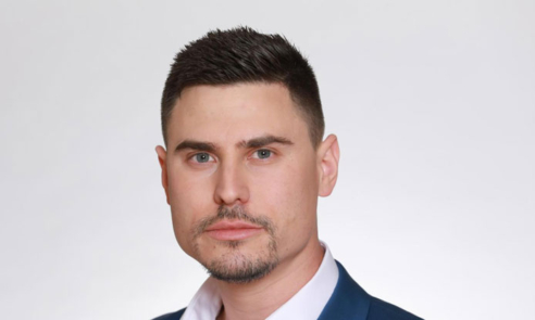 ליאור שילה, אנליסט IT ב-IBI בית השקעות.