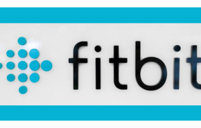 תכונותיו משתדרגות בעזרת AI. פיטביט מבית גוגל.