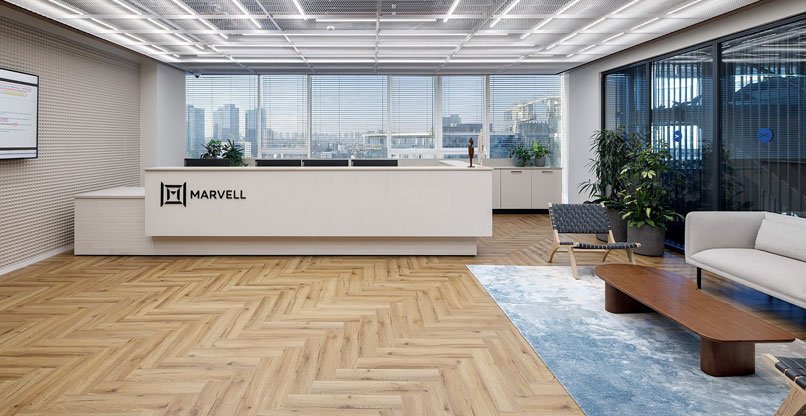 העובדים יכולים לעבוד מהבית. משרדי מארוול.