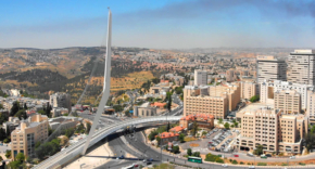 גשר המיתרים בכניסה לירושלים.