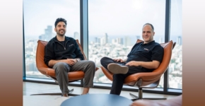 מייסדי אבאב סקיוריטי, אמיר בולדו, ה-CPTO, ואביב נחום, המנכ"ל.