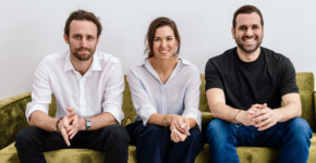 מימין לשמאל: עמית צימרמן, מייסד שותף ומנהל מוצר ראשי; ליאור סיימון, שותפה בקרן Cyberstarts; דני בריקמן,מייסד שותף ומנכ"ל.