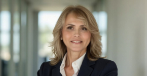 בלה יעקובי, מנכ"לית ומייסדת חברת נוביליס.