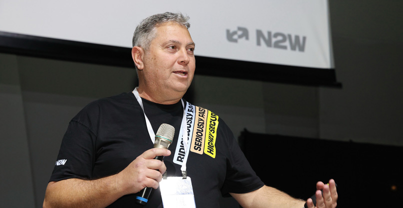 דרור ציון, מנהל תמיכת הלקוחות ב=N2W.