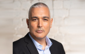 מני ברוך, מנכ"ל בזק בינלאומי.