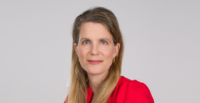 פרופ' יעל שטיינהרט, דיקנית הפקולטה לניהול עש קולר באוניברסיטת תל אביב