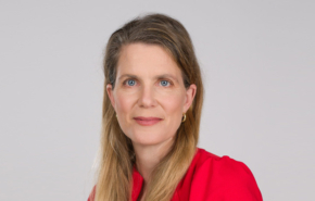 פרופ' יעל שטיינהרט, דיקנית הפקולטה לניהול עש קולר באוניברסיטת תל אביב