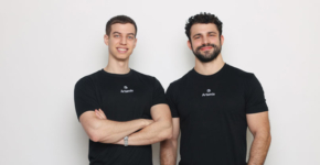 ד"ר דן שיבלר, סמנכ"ל הטכנולוגיות של ארטמיס, ושחר הירשברג, מנכ"ל החברה.