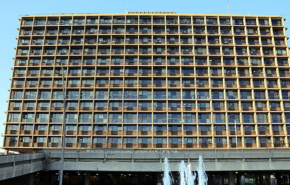 בניין עיריית תל אביב-יפו.