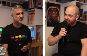 מימין לשמאל: בר גינדי, יוצר ומגיש את הפודאסט אנשים ואספנים, ורמי שקד - מבכירי אספני מחשבי אפל בישראל.