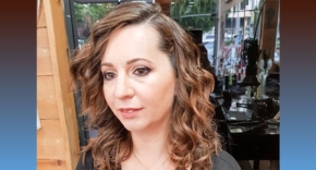 גבי (גבריאלה) מרום ז"ל, שהייתה מנכ''לית משותפת בעמותת אליסקוד - מנהיגות טכנולוגית לילדות ולנערות.