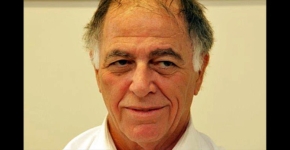 ד"ר אברהם חולי ז"ל, שהיה מחלוצי תחום האיכות הארגונית בישראל.