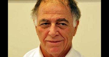 ד"ר אברהם חולי ז"ל, שהיה מחלוצי תחום האיכות הארגונית בישראל.