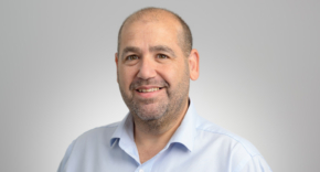 ערן קורנבלו, סמנכ"ל תפעול ומערכות מידע, אמפא קפיטל.