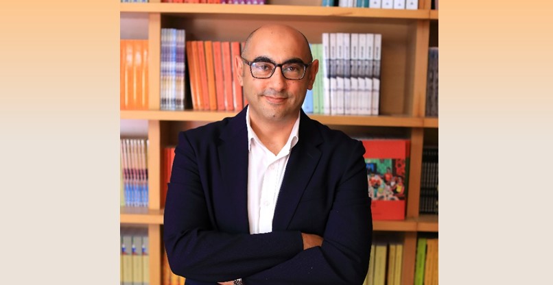 רמי ענבר, מנהל המרכז לדאטה ובינה מלאכותית באוניברסיטה הפתוחה.