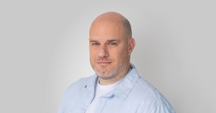 ירון רז, סמנכ"ל בכיר במטריקס.