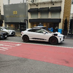 Waymo מבית גוגל ברחובות סן פרנסיסקו.
