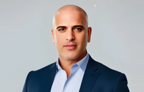 אבישי מרון, מנכ"ל ומייסד AM Consulting, מהנדס AI ומוביל פרויקטים בחברות גלובליות.