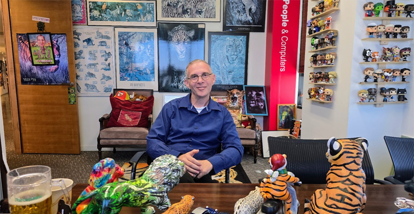 "כשאתה נותן אתה קבל אפילו יותר". דורון רייזל