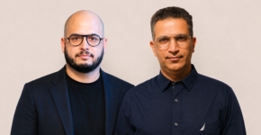 מימין: תומר דניאל, מנהל הטכנולוגיות בפרטנר עסקים; משמאל: עידן וינטפלד, מנהל אגף אינטגרציה ופתרונות לעסקים בפרטנר.