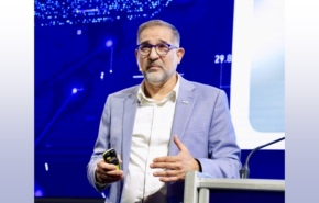 תא"ל (מיל') נתי כהן, ראש מערך הדיגיטל הלאומי בכנס נימבוס של אנשים ומחשבים.