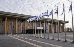 הכנסת מכירה בחשיבות הקמת חוות השרתים - לפחות בקריאה ראשונה.