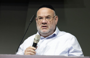 יעקב אוזוחובסקי, ראש אגף הגנה סקטוריאלית ותמ"ק (תשתיות מדינה קריטיות) במערך הסייבר הלאומי.
