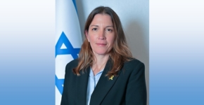 ימית איתיאל, הנספחת הכלכלית של מינהל סחר החוץ במשרד הכלכלה והתעשייה של קולומביה.