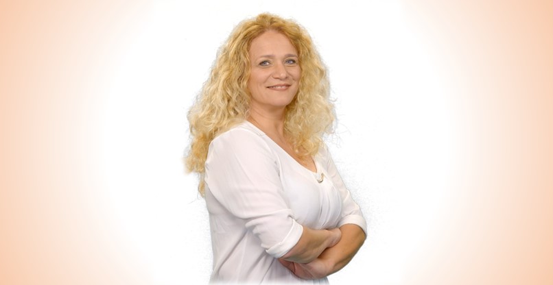 לי-מור נבון, מנכ"לית iConduct ומנהלת אשכול פתרונות ה-SaaS ב-peax software.