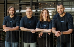 מייסדי June AI. מימין לשמאל: עידן ציטיאט, ה-CTO, אפרת רפופורט, המנכ"לית, ברק גולדשטיין, הנשיא, ואוהד חן, הארכיטקט הראשי.