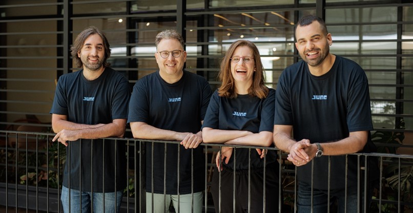 מייסדי June AI. מימין לשמאל: עידן ציטיאט, ה-CTO, אפרת רפופורט, המנכ"לית, ברק גולדשטיין, הנשיא, ואוהד חן, הארכיטקט הראשי.