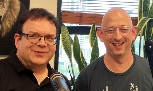 משמאל: אייל קוט, ה-CTO, ויוני איתיאל, סגן הנשיא לפיתוח מוצרים של פספורטכארד.